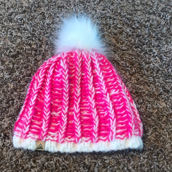 $5 for 2 or more NWOT toboggan - Picture 1 of 3